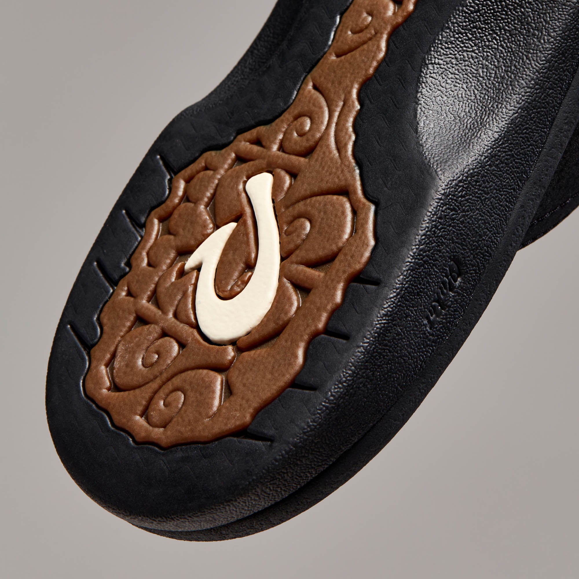 Ohana - Black - Image 8